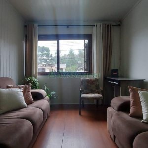 Casa com 189m², 7 dormitórios, 3 vagas, no bairro São Cristóvão em Caxias do Sul para Comprar