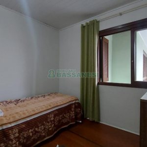 Casa com 189m², 7 dormitórios, 3 vagas, no bairro São Cristóvão em Caxias do Sul para Comprar