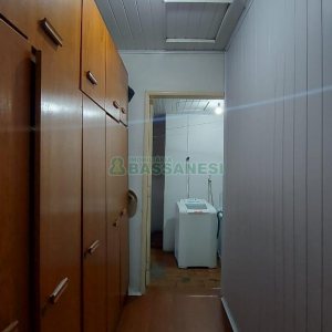 Casa com 189m², 7 dormitórios, 3 vagas, no bairro São Cristóvão em Caxias do Sul para Comprar