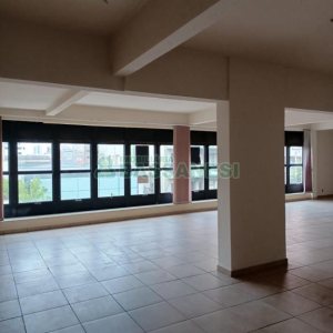 Sala com 179m², no bairro Centro em Caxias do Sul para Comprar