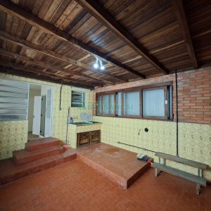 Sala com 104m², no bairro Centro em Caxias do Sul para Alugar ou Comprar