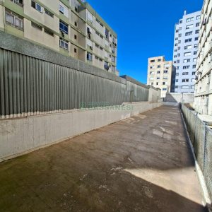 Sala com 104m², no bairro Centro em Caxias do Sul para Alugar ou Comprar