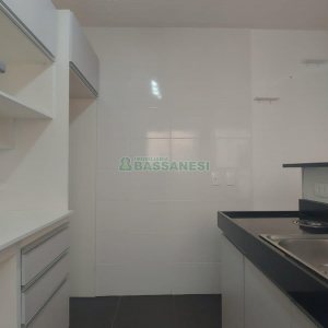 Apartamento com 40m², 2 dormitórios, no bairro Panazzolo em Caxias do Sul para Alugar