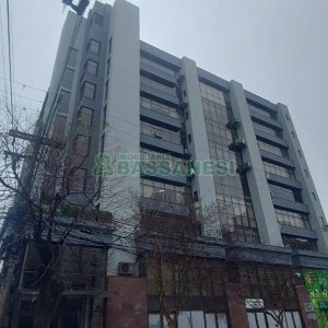 Sala com 64m², 1 vaga, no bairro Centro em Caxias do Sul para Alugar ou Comprar