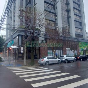 Sala com 64m², 1 vaga, no bairro Centro em Caxias do Sul para Alugar ou Comprar