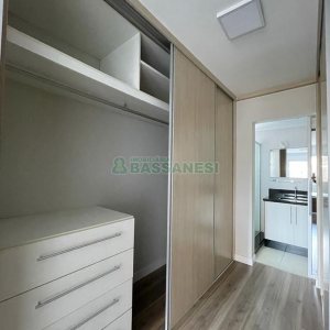 Apto Mobiliado com 115m², 3 dormitórios, 2 vagas, no bairro Centro em Caxias do Sul para Alugar