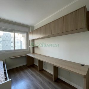 Apto Mobiliado com 115m², 3 dormitórios, 2 vagas, no bairro Centro em Caxias do Sul para Alugar