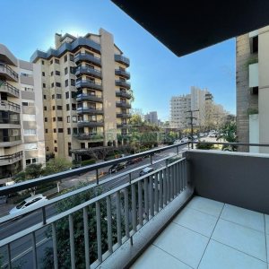 Apto Mobiliado com 115m², 3 dormitórios, 2 vagas, no bairro Centro em Caxias do Sul para Alugar