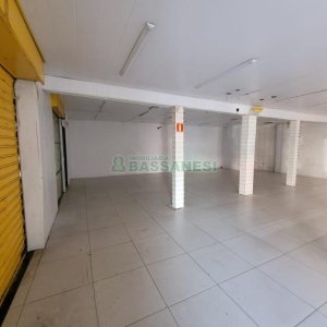 Loja com 100m², no bairro Kayser em Caxias do Sul para Alugar