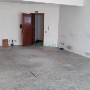 Sala com 68m², 1 vaga, no bairro Rio Branco em Caxias do Sul para Comprar