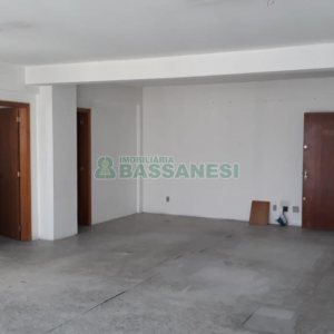 Sala com 68m², 1 vaga, no bairro Rio Branco em Caxias do Sul para Comprar