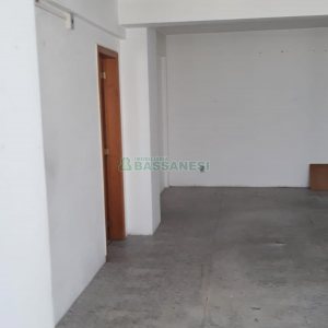 Sala com 68m², 1 vaga, no bairro Rio Branco em Caxias do Sul para Comprar