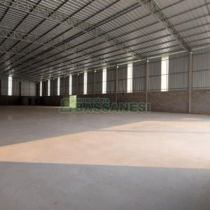 Pavilhão com 1188m², no bairro São Gotardo em Flores da Cunha para Alugar