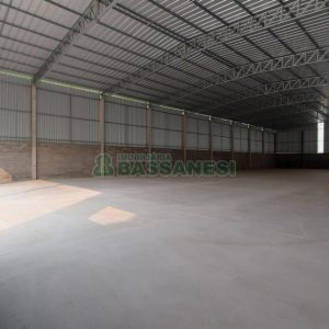 Pavilhão com 1188m², no bairro São Gotardo em Flores da Cunha para Alugar