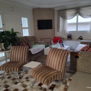 Chácara com 167m², no bairro Ana Rech em Caxias do Sul para Comprar