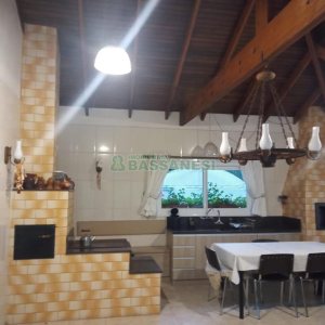 Chácara com 167m², no bairro Ana Rech em Caxias do Sul para Comprar