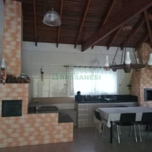 Chácara com 167m², no bairro Ana Rech em Caxias do Sul para Comprar
