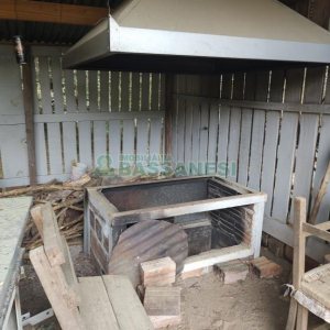 Chácara com 167m², no bairro Ana Rech em Caxias do Sul para Comprar