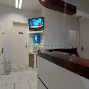 Sala com 53m², 1 vaga, no bairro Centro em Caxias do Sul para Comprar
