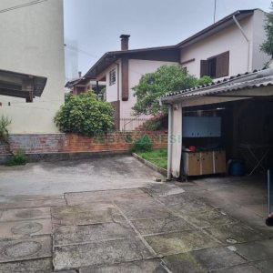 Casa com 160m², 3 dormitórios, no bairro Cruzeiro em Caxias do Sul para Comprar