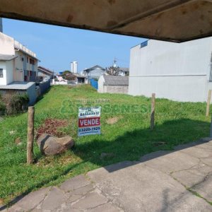 Terreno com 469m², no bairro Charqueadas em Caxias do Sul para Comprar