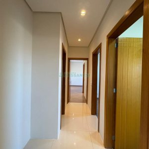 Apartamento com 160m², 3 dormitórios, 4 vagas, no bairro Charqueadas em Caxias do Sul para Alugar