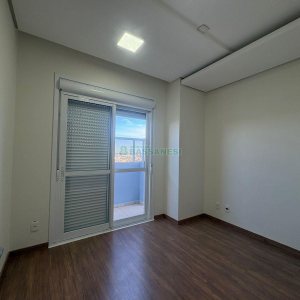 Apartamento com 160m², 3 dormitórios, 4 vagas, no bairro Charqueadas em Caxias do Sul para Alugar