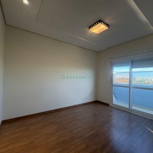 Apartamento com 160m², 3 dormitórios, 4 vagas, no bairro Charqueadas em Caxias do Sul para Alugar