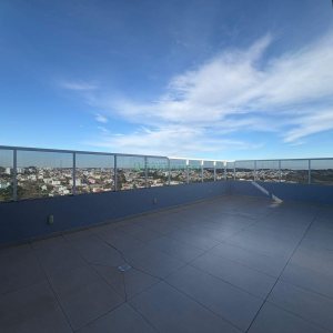 Apartamento com 160m², 3 dormitórios, 4 vagas, no bairro Charqueadas em Caxias do Sul para Alugar