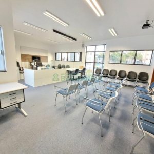 Predio com 200m², 12 vagas, no bairro Exposição em Caxias do Sul para Comprar