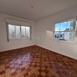 Apartamento com 280m², 3 dormitórios, no bairro Centro em Caxias do Sul para Alugar