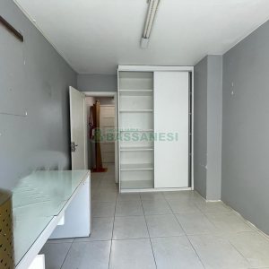 Casa Comercial com 368m², 4 dormitórios, 2 vagas, no bairro Centro em Caxias do Sul para Alugar