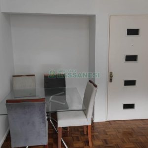 Apartamento com 77m², 3 dormitórios, 1 vaga, no bairro Centro em Caxias do Sul para Comprar