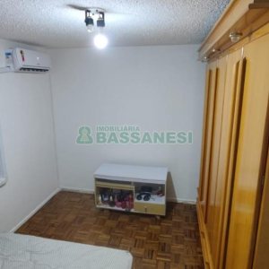 Apartamento com 77m², 3 dormitórios, 1 vaga, no bairro Centro em Caxias do Sul para Comprar