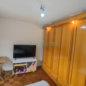 Apartamento com 77m², 3 dormitórios, 1 vaga, no bairro Centro em Caxias do Sul para Comprar