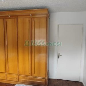 Apartamento com 77m², 3 dormitórios, 1 vaga, no bairro Centro em Caxias do Sul para Comprar