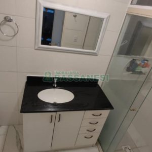 Apartamento com 77m², 3 dormitórios, 1 vaga, no bairro Centro em Caxias do Sul para Comprar