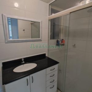 Apartamento com 77m², 3 dormitórios, 1 vaga, no bairro Centro em Caxias do Sul para Comprar