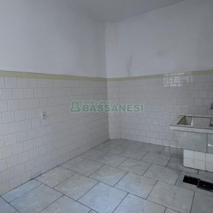 Apartamento com 280m², 3 dormitórios, no bairro Centro em Caxias do Sul para Alugar