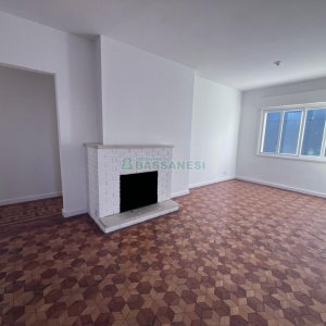 Apartamento com 280m², 3 dormitórios, no bairro Centro em Caxias do Sul para Alugar