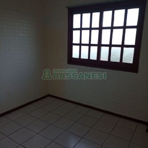 Casa com 154m², 4 dormitórios, 2 vagas, no bairro Esplanada em Caxias do Sul para Comprar