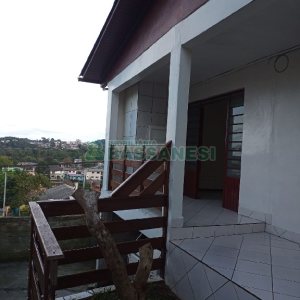 Casa com 154m², 4 dormitórios, 2 vagas, no bairro Esplanada em Caxias do Sul para Comprar