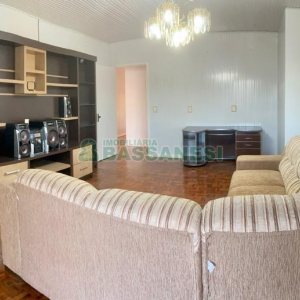 Casa com 212m², 3 dormitórios, 2 vagas, no bairro Fazenda Souza em Caxias do Sul para Comprar