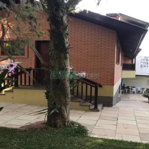 Casa com 410m², 3 dormitórios, no bairro Bela Vista em Caxias do Sul para Comprar