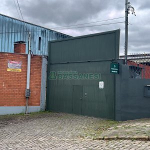 Pavilhão com 671m², no bairro Santa Catarina em Caxias do Sul para Alugar