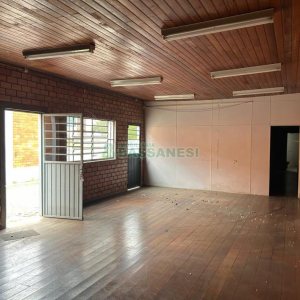 Pavilhão com 671m², no bairro Santa Catarina em Caxias do Sul para Alugar