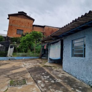 Casa com 200m², 3 dormitórios, 1 vaga, no bairro Nossa Senhora de Lourdes em Caxias do Sul para Comprar
