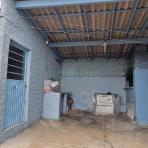 Casa com 200m², 3 dormitórios, 1 vaga, no bairro Nossa Senhora de Lourdes em Caxias do Sul para Comprar