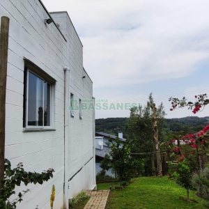 Casa Mobiliada com 100m², 3 dormitórios, 3 vagas, no bairro Linha 40 em Caxias do Sul para Comprar