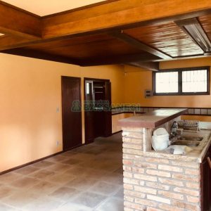 Casa com 200m², 5 dormitórios, 5 vagas, no bairro 3 Legua em Caxias do Sul para Alugar